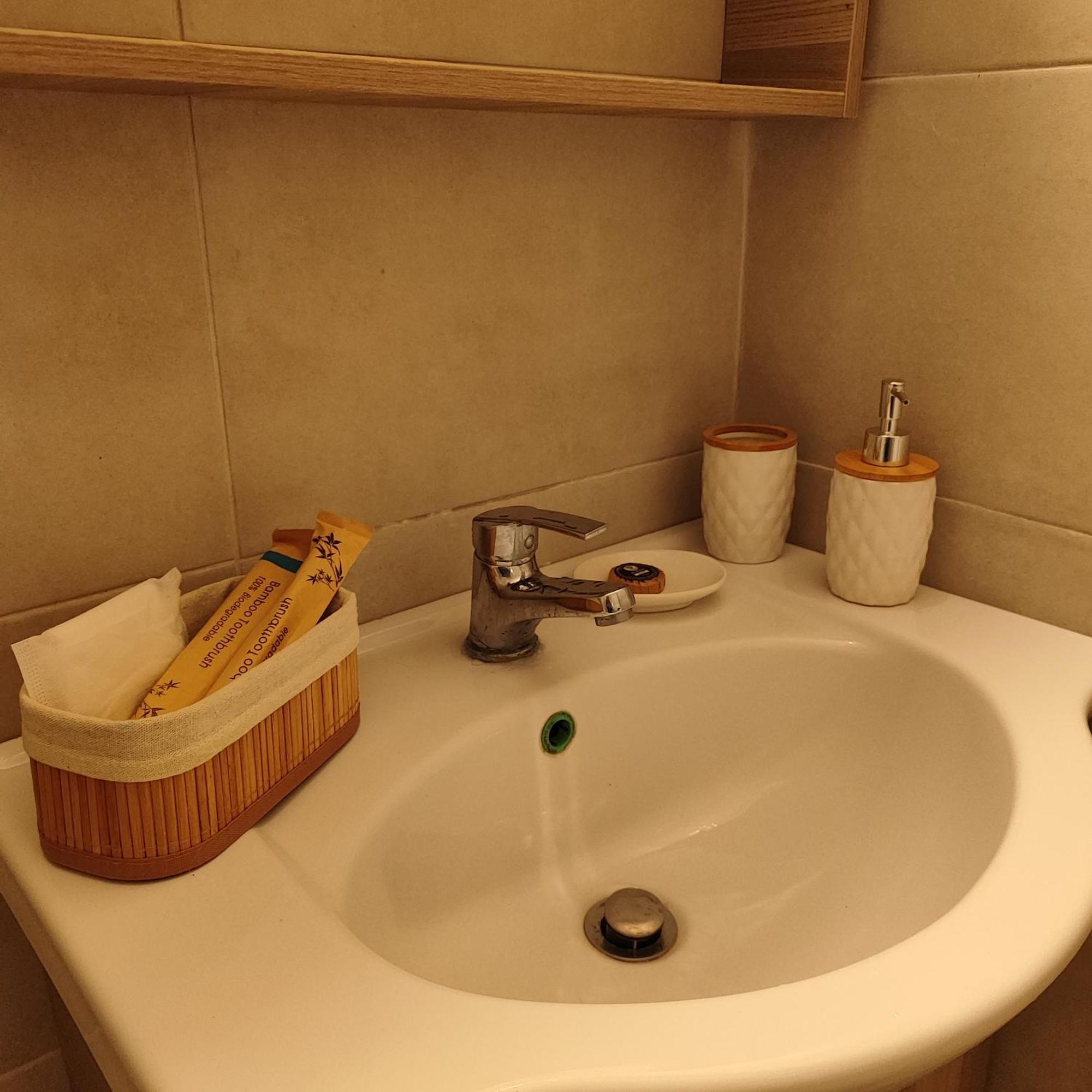 Nima Urban Bnb Chios Town Ngoại thất bức ảnh